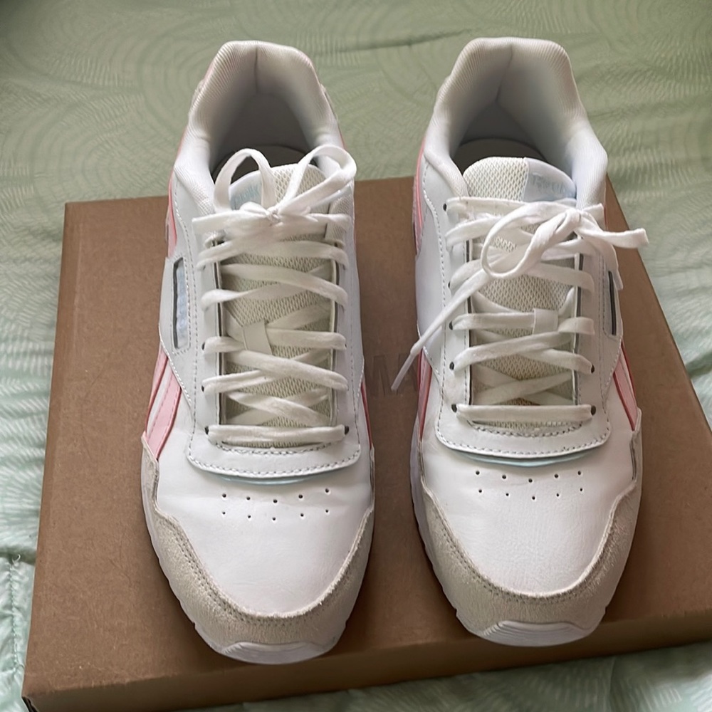 Reebok Memorytech comfort footbed shoes, white with light, pink, blue and tan